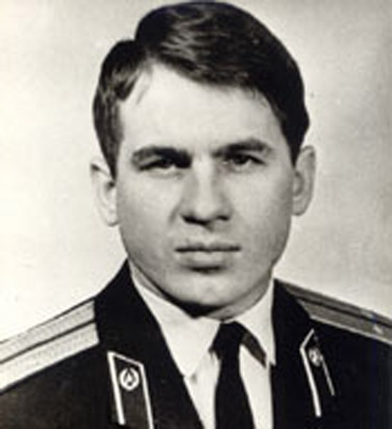 Четыре секунды длиною в жизнь. Подвиг Юрия Лелюкова