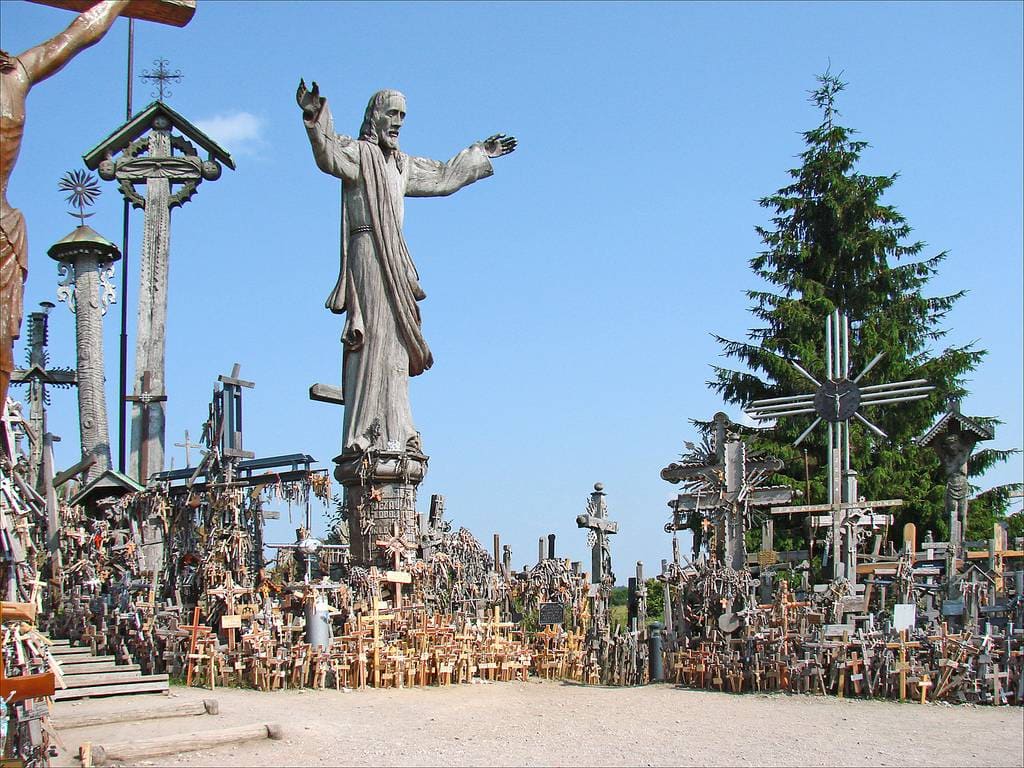 Гора крестов. Литва