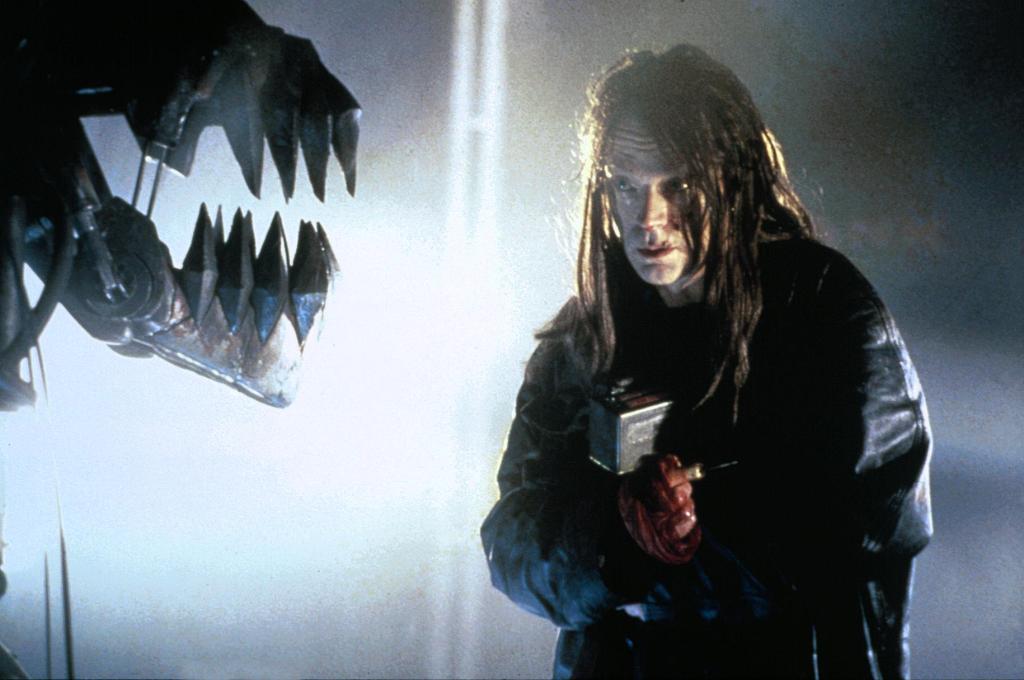 Машина смерти (Death Machine, 1994)