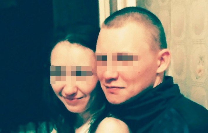 Возлюбленная в диване